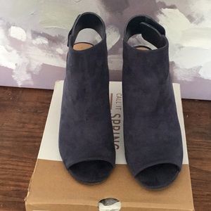 Open toe ankle shootie